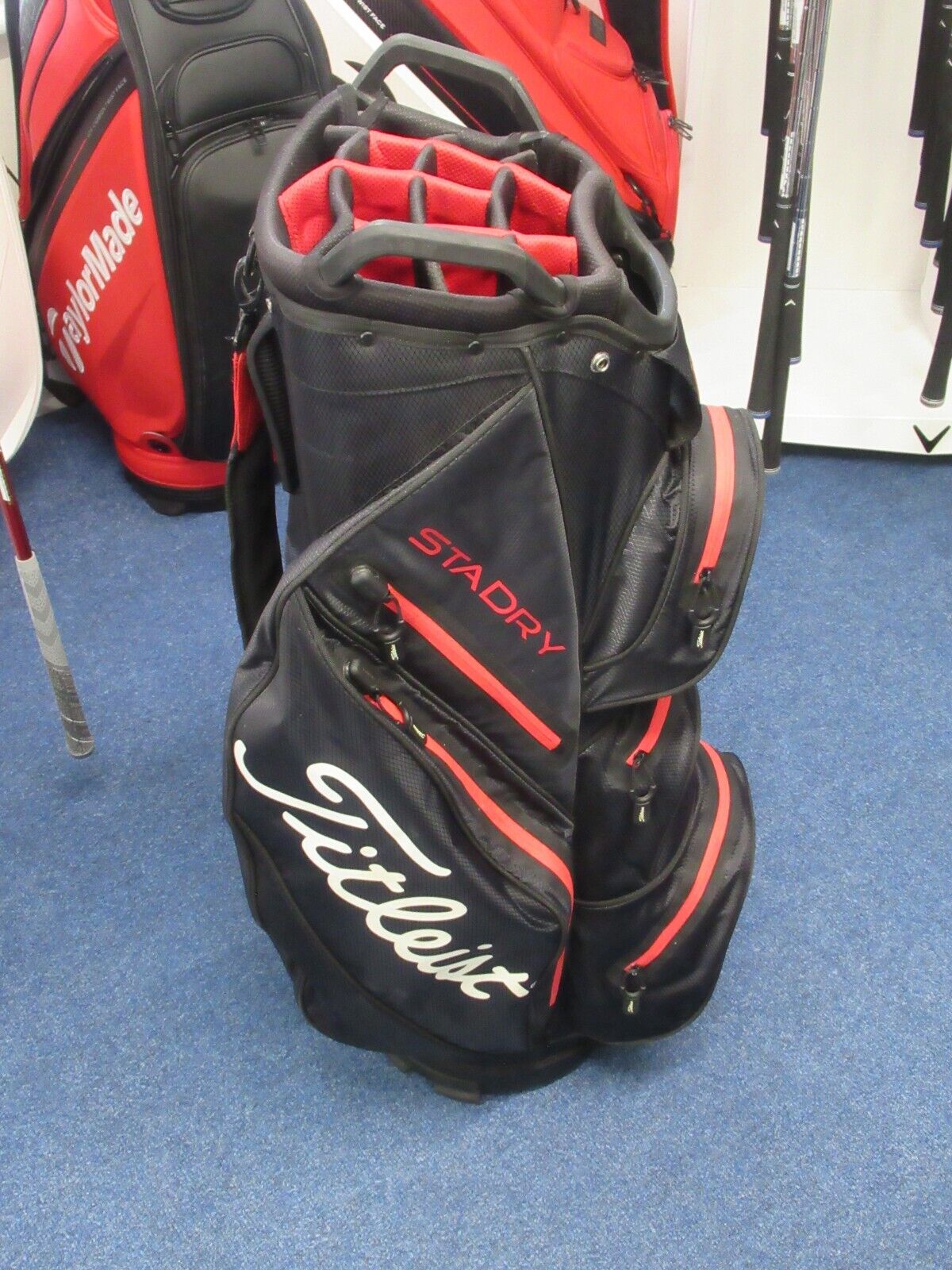 used titleist stadry waterproof 14 way cart bag black/red