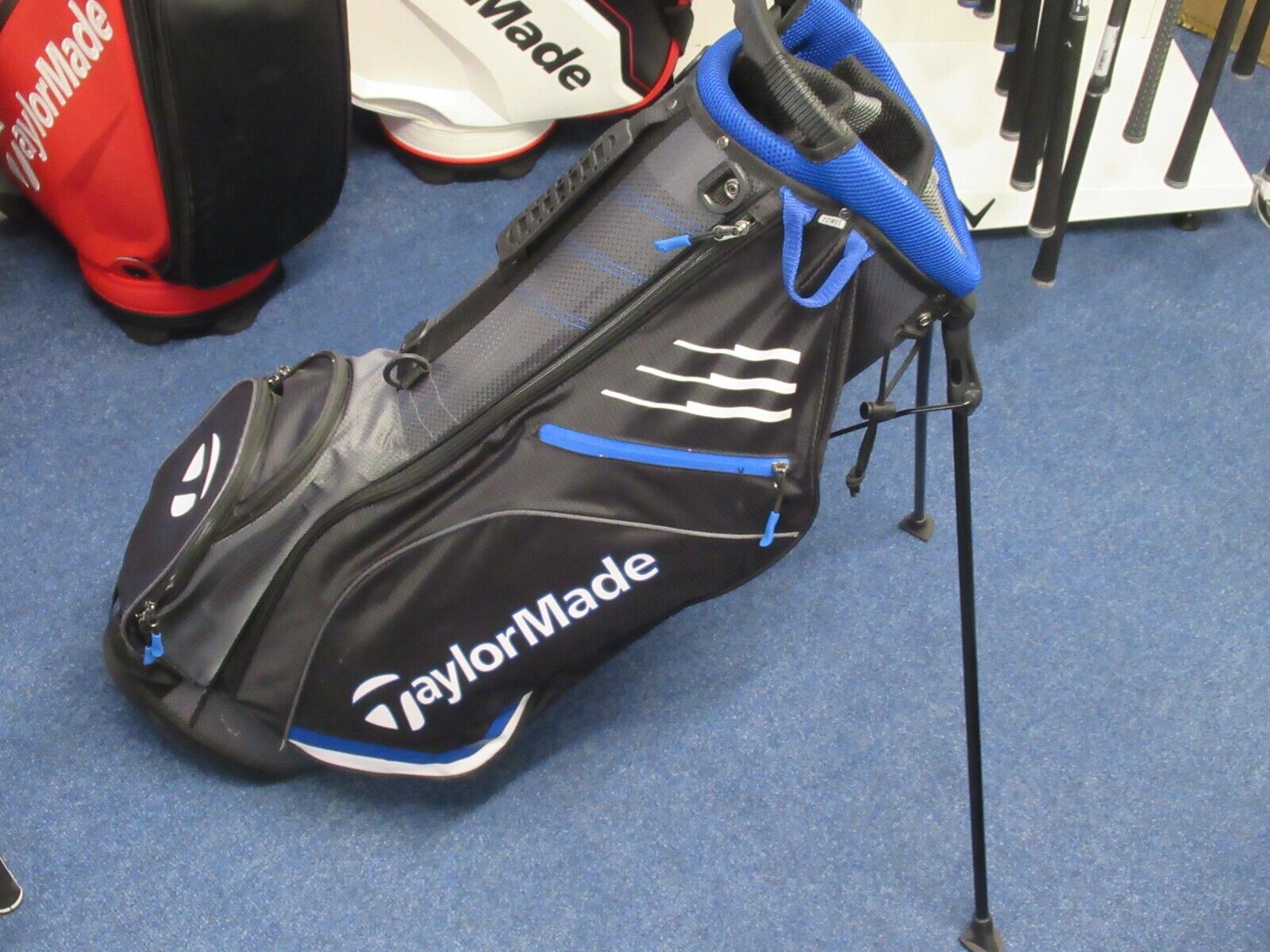 Hotsell Taylormade Stand Bag 7 Way Divider Carry Golf Bag Blue 7 Zip Pockets