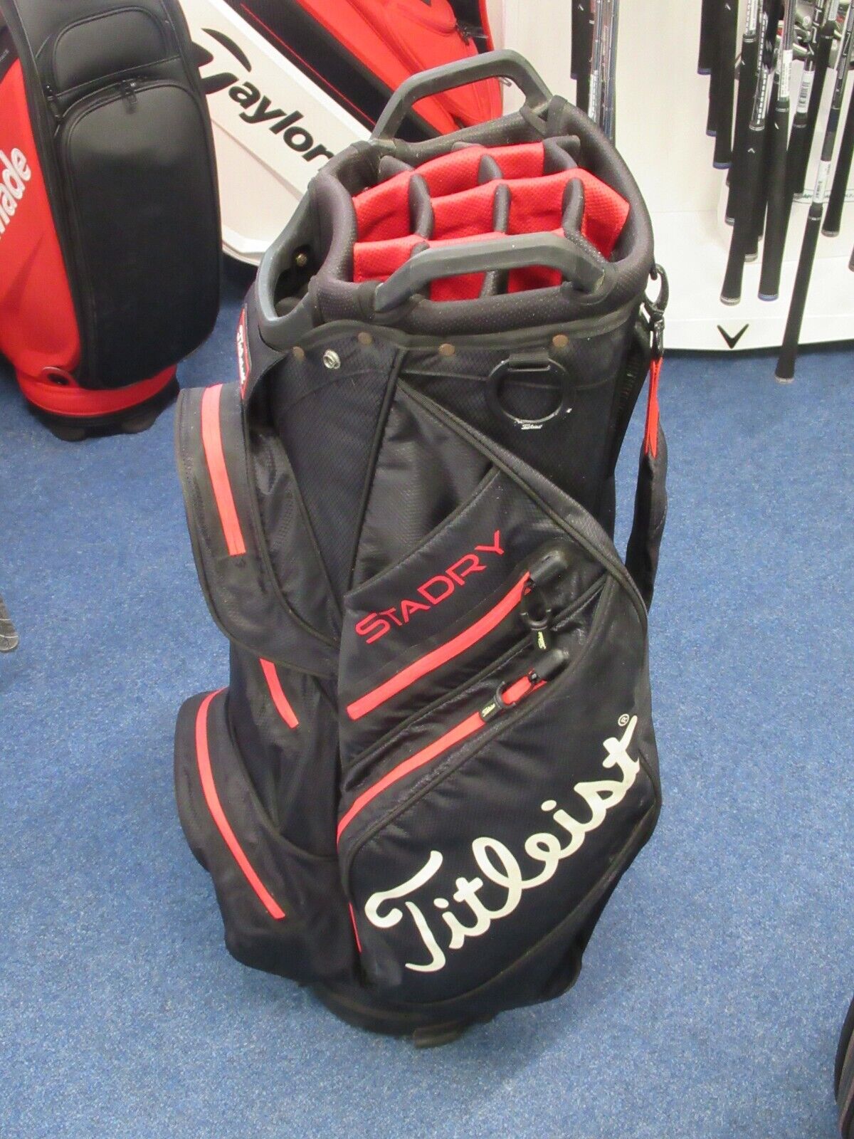 used titleist stadry waterproof 14 way cart bag black/red